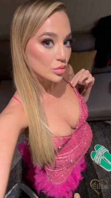 Mireille , escort en Sant Martì - 28 años